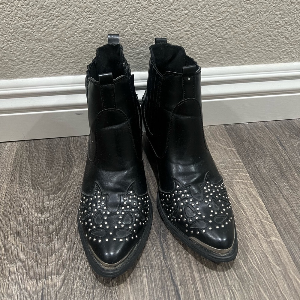 Steve Madden Western Bootie